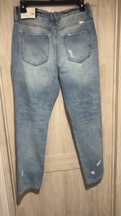 High Waisted relaxed thigh/Taperd leg mom Kancan jeans